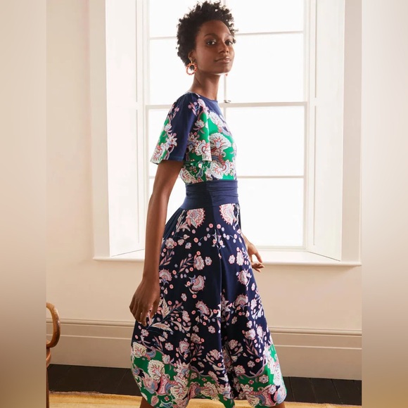 Boden Navy and Green Floral Midi Dress - Picture 2 of 10